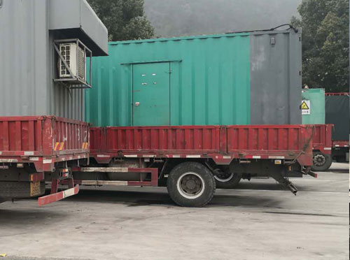 白云柴油发电机组使用注意安全事项有哪些？